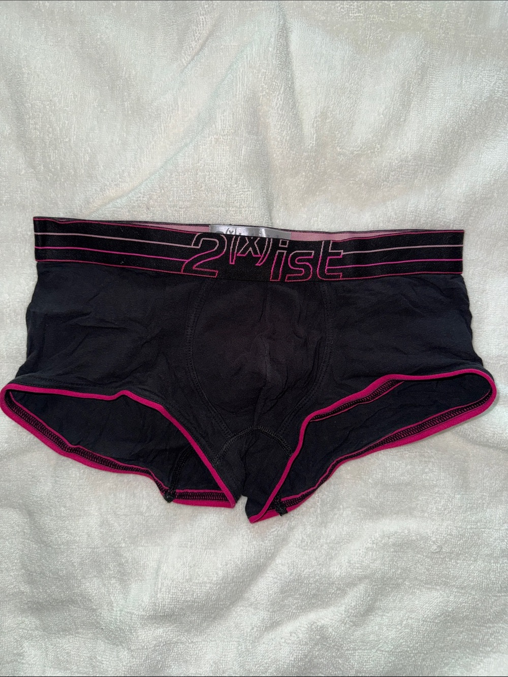 2xist Black men’s tinks with Pink Trim